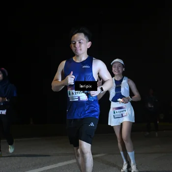Runner Photo 7588403