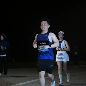 Runner Photo 7588406