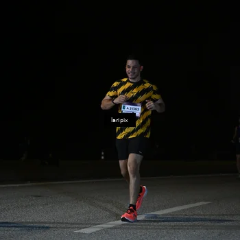 Runner Photo 7588420