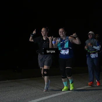 Runner Photo 7588438