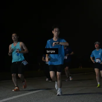 Runner Photo 7588448