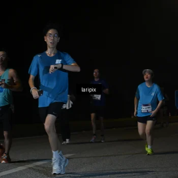 Runner Photo 7588452