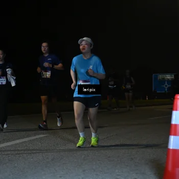 Runner Photo 7588466