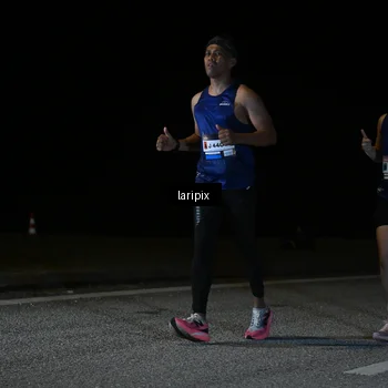 Runner Photo 7588473