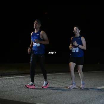 Runner Photo 7588478