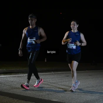 Runner Photo 7588480