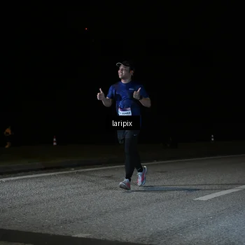 Runner Photo 7588499