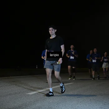Runner Photo 7588504