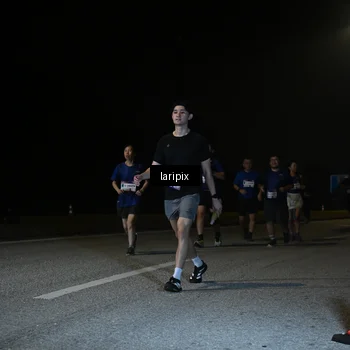 Runner Photo 7588506