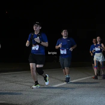 Runner Photo 7588516