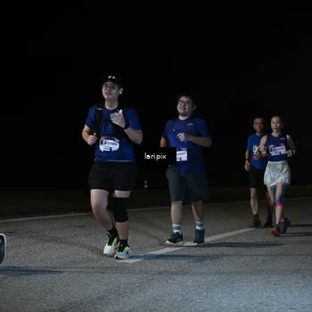 Runner Photo 7588518