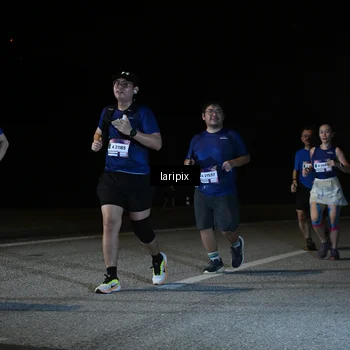 Runner Photo 7588531