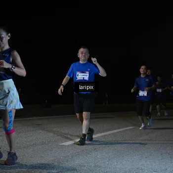 Runner Photo 7588532