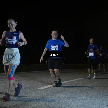 Runner Photo 7588533