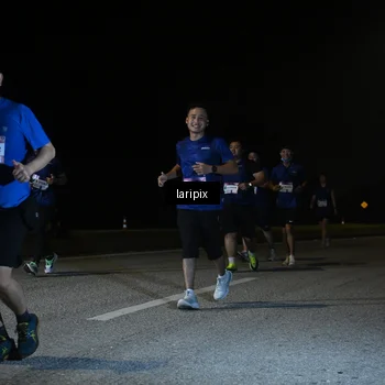 Runner Photo 7588540