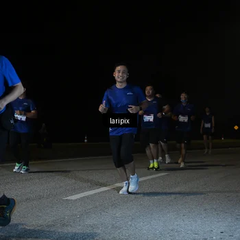 Runner Photo 7588544