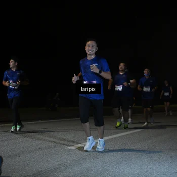 Runner Photo 7588546