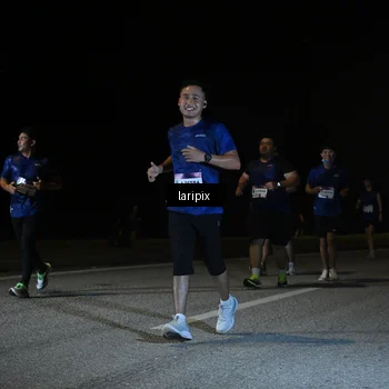 Runner Photo 7588547