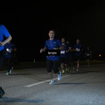 Runner Photo 7588549