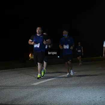 Runner Photo 7588552