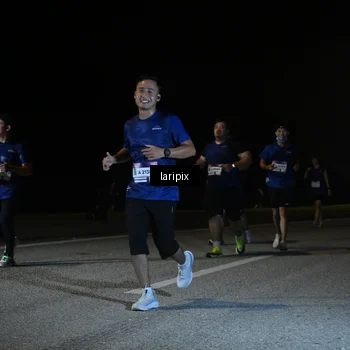 Runner Photo 7588553