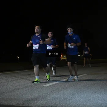 Runner Photo 7588554
