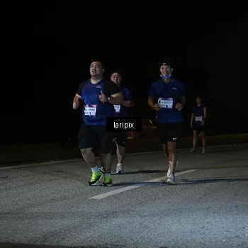 Runner Photo 7588564