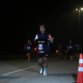 Runner Photo 7588570