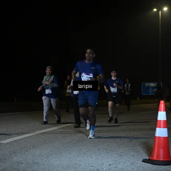 Runner Photo 7588572