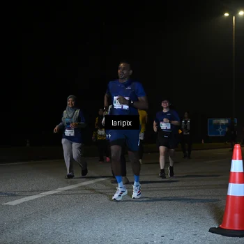 Runner Photo 7588575