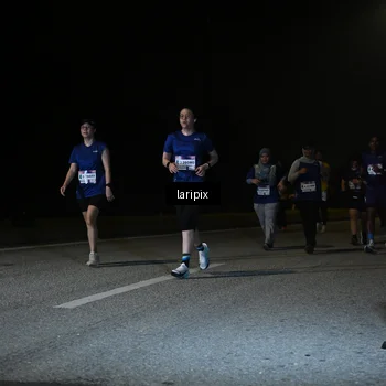 Runner Photo 7588576