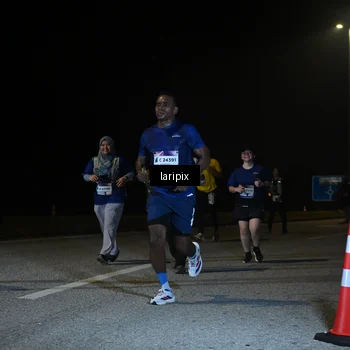 Runner Photo 7588579