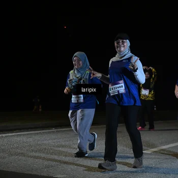 Runner Photo 7588596