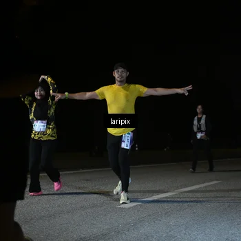 Runner Photo 7588600