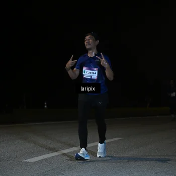 Runner Photo 7588628
