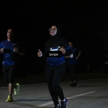Runner Photo 7588653