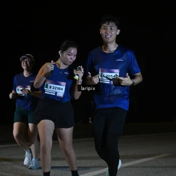 Runner Photo 7588670