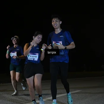 Runner Photo 7588672