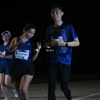 Runner Photo 7588675
