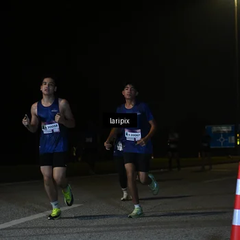 Runner Photo 7588679