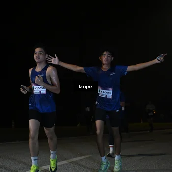 Runner Photo 7588682