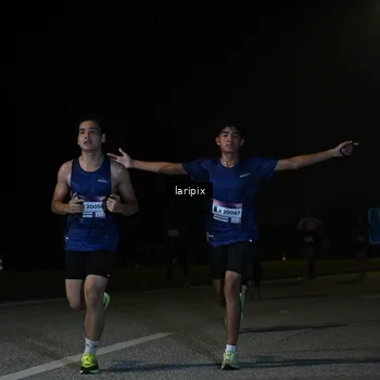 Runner Photo 7588684