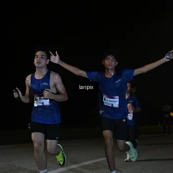 Runner Photo 7588685