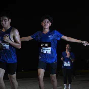 Runner Photo 7588693