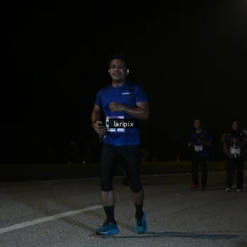 Runner Photo 7588744
