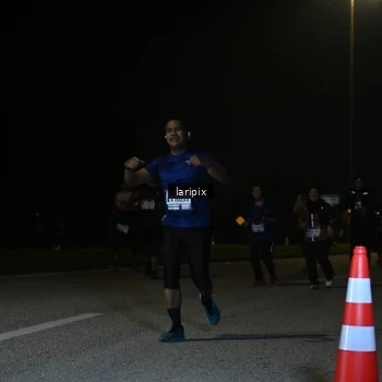 Runner Photo 7588750