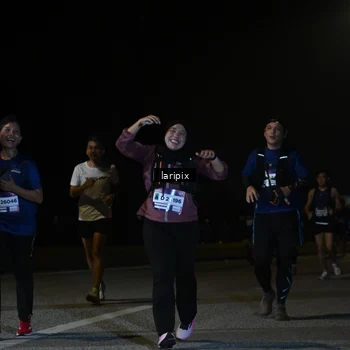Runner Photo 7588760