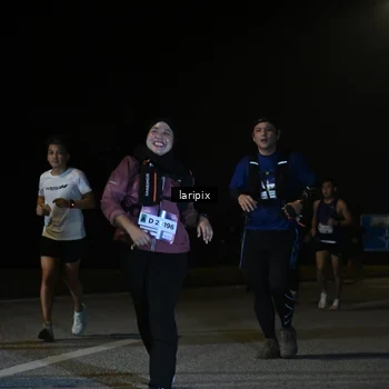 Runner Photo 7588764