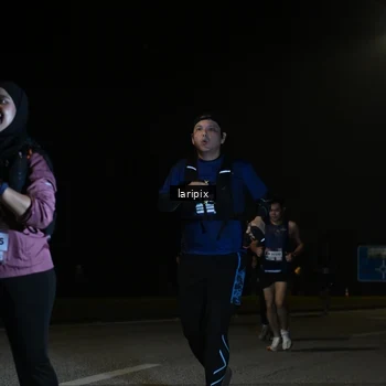 Runner Photo 7588771
