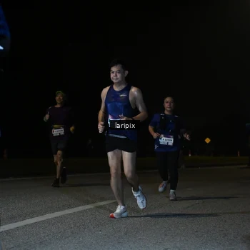 Runner Photo 7588780